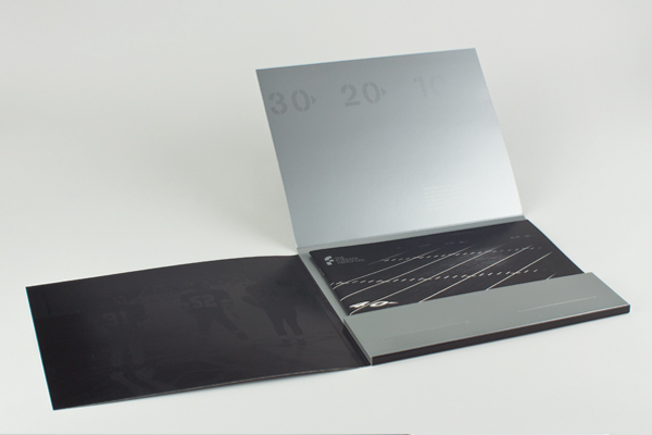 Devising And Developing Presentation Folders Online