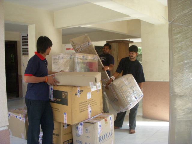 Some Tips on How to Choose the Best Benefits of Packers and Movers Service